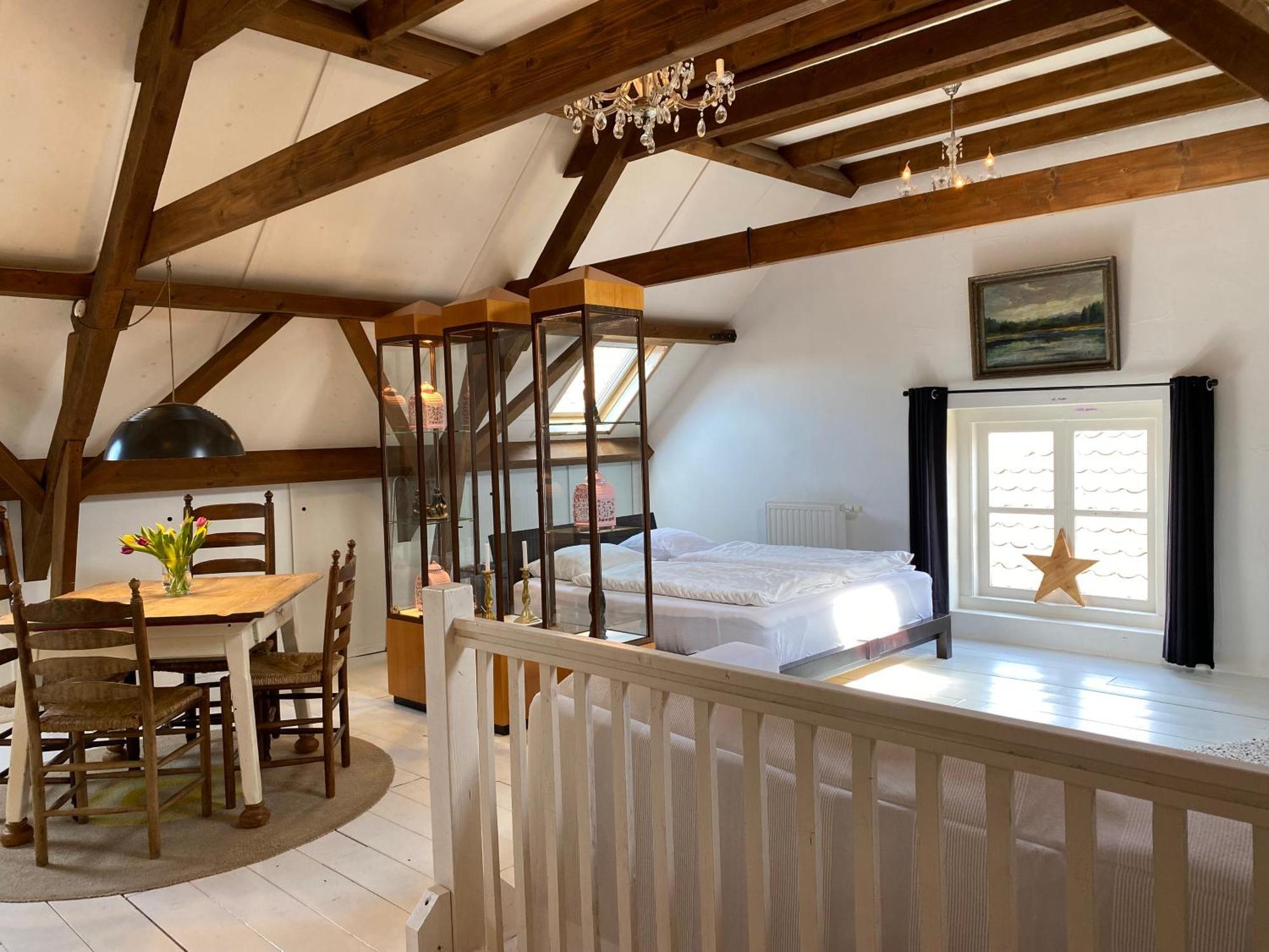Vakantie Appartement Goedereede Let Op De Badkamer Moet Met Andere Gasten Gedeeld Worden Exterior foto